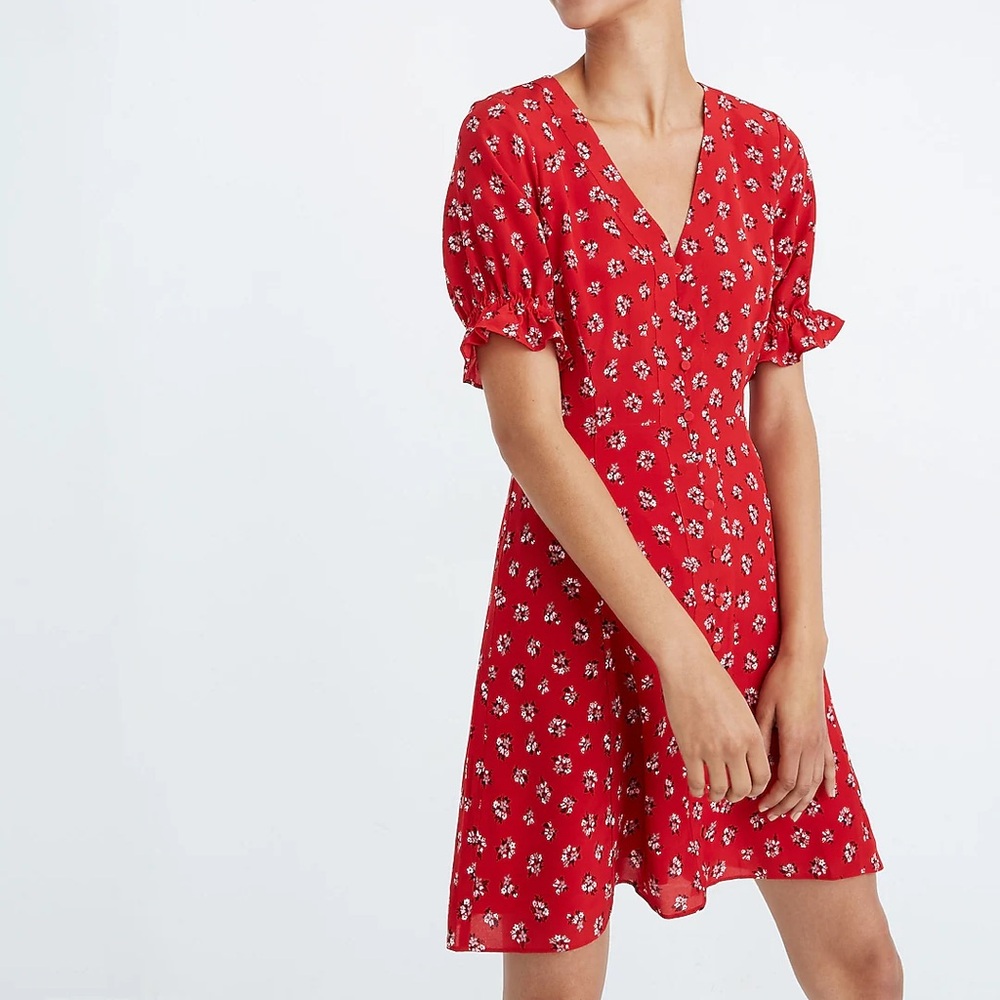 100% Silk Ruffle-Sleeve Button-Front Dress in Little Lilies